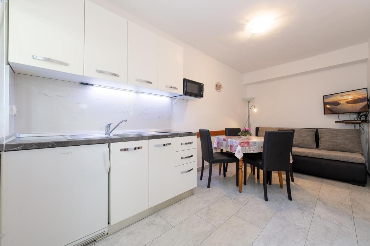 Apartments Melita Crikvenica Extérieur photo
