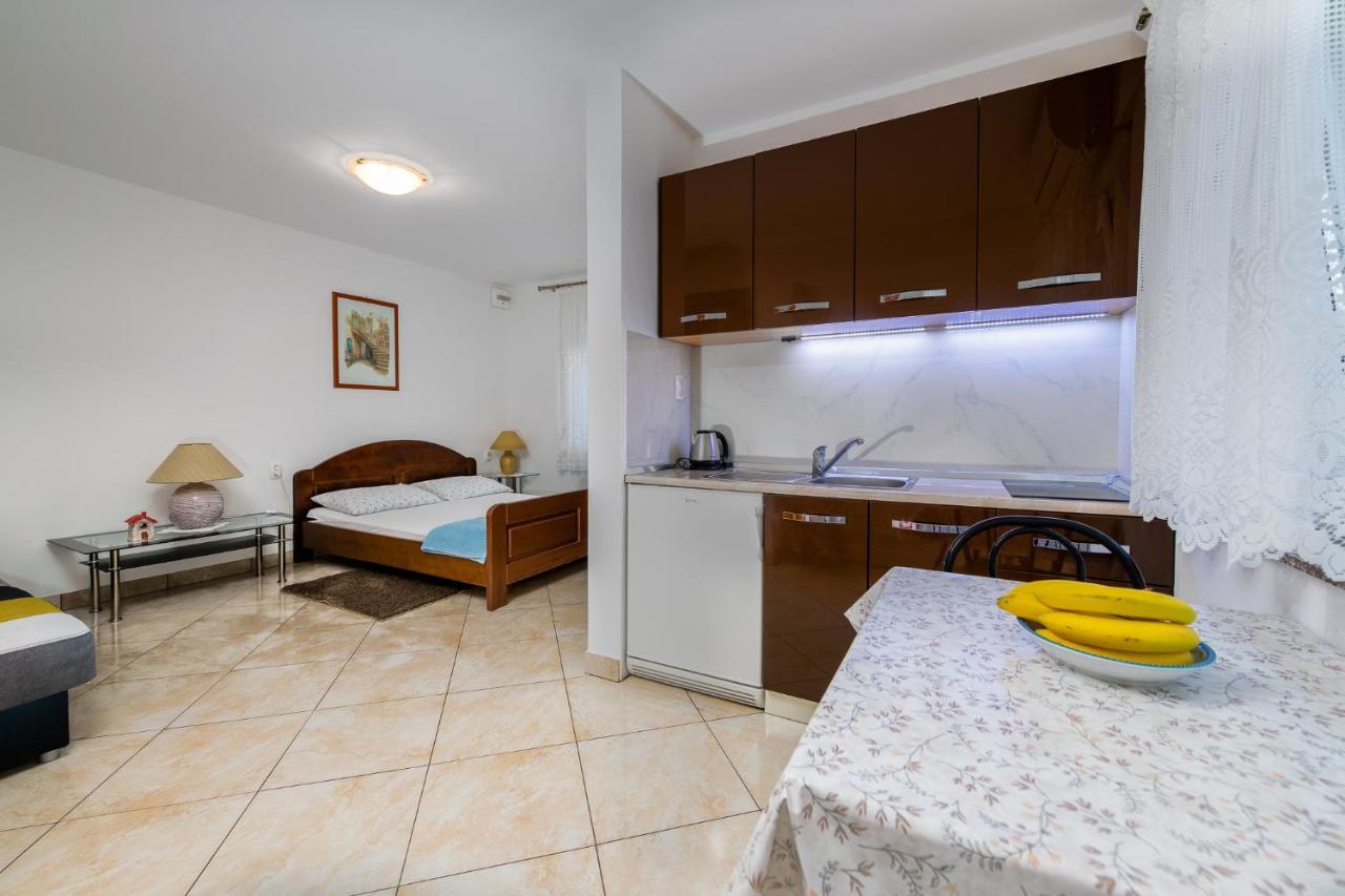 Apartments Melita Crikvenica Extérieur photo